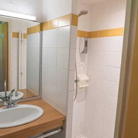 - 4 Pers., Animaux Ok - Api-1-52-2361 Camping